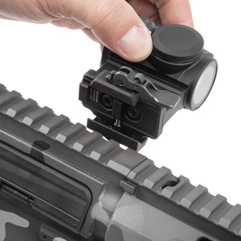 Kolimator Leapers UTG Accu-Sync 2018R Dot Sight Red Dot 3 MOA