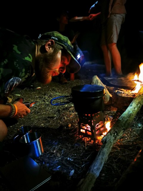 Kuchenka turystyczna Outrest