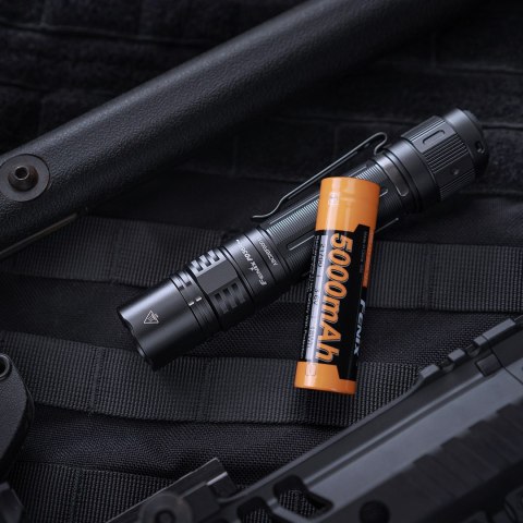 Latarka taktyczna LED Fenix PD36R Pro