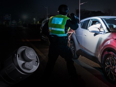 Latarka taktyczna LED Fenix TK16 V2.0 czarna