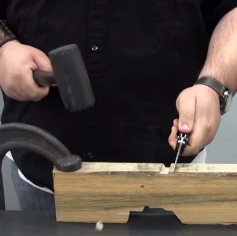 Nóż składany Benchmade 551-S30V Griptilian