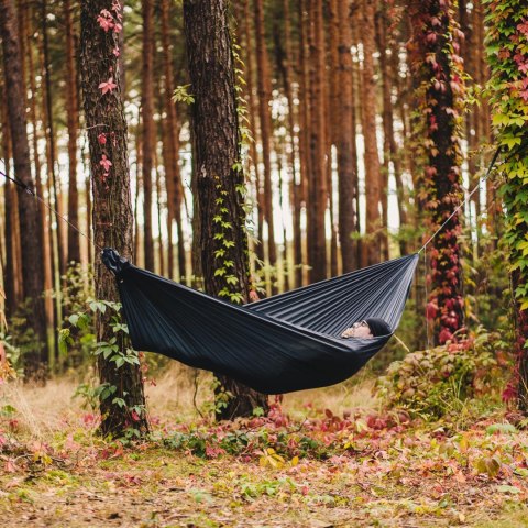 Hamak Lesovik Bystry midnight sky