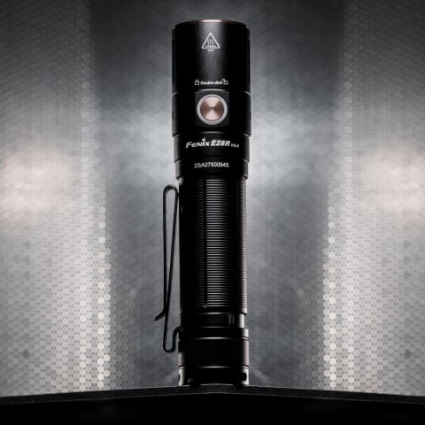 Latarka LED Fenix E28R V2.0