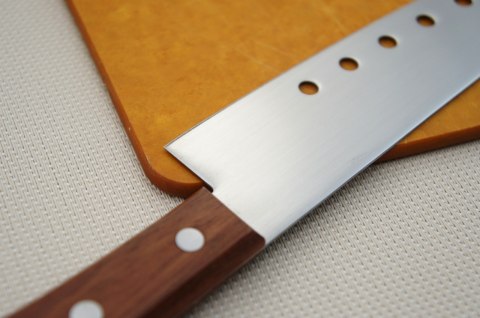 Satake Tomoko 420J2 Nóż szefa kuchni Air Holes 18 cm