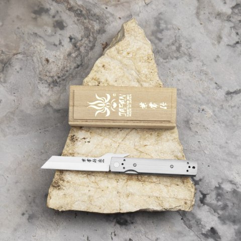 Sakai Takayuki Hammered VG-10 Nóż Kengata 16 cm