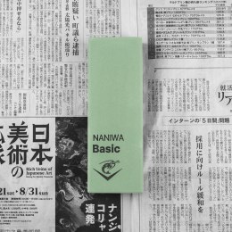 Naniwa Basic Dwustronny kamień do ostrzenia 220/1000