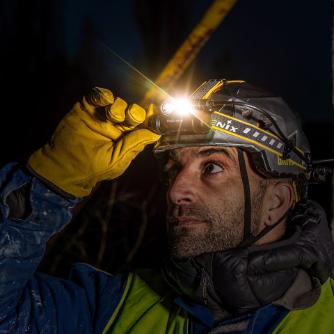 Latarka czołowa Fenix HM75R