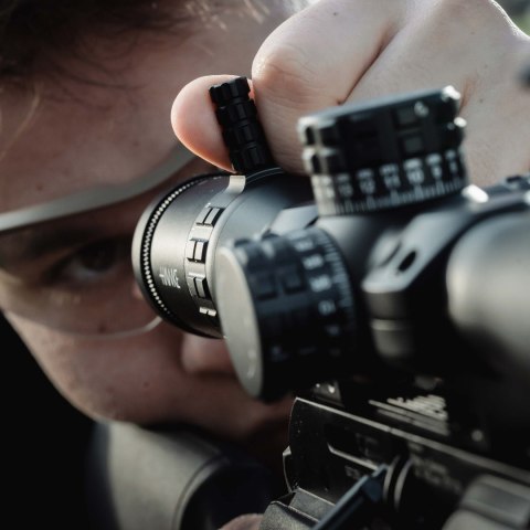 Luneta celownicza Hawke Frontier 30 2.5-15x50 SF IR LR FD Dot 15x