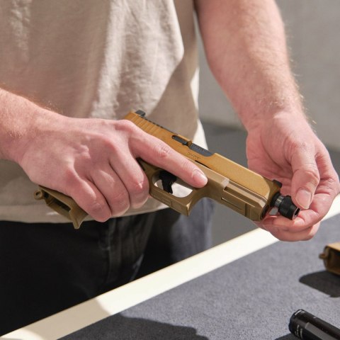 Pistolet wiatrówka Glock 19X blowback 4,5 mm coyote BB CO2