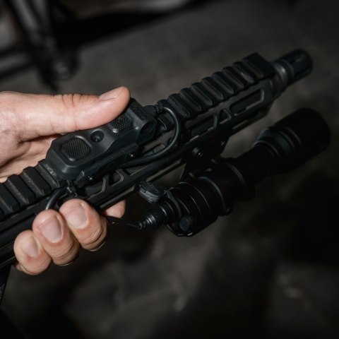 Latarka na broń Fenix GL30R